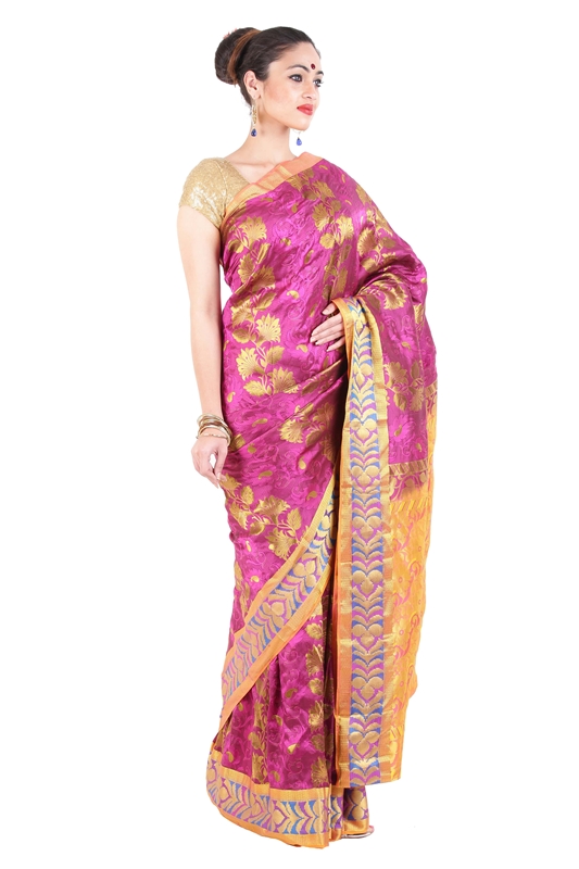 Picture of Dark Pink Colour Kanchipuram Handwoven Silk Saree with Floral Design